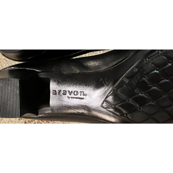 Aravon by New Balance black leather pumps in size 7D - Picture 8 of 8